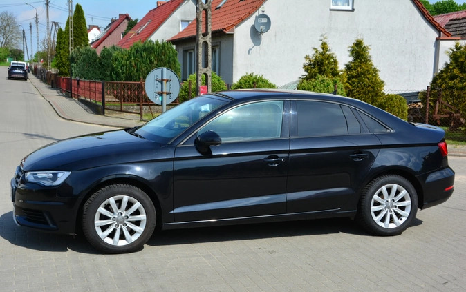 Audi A3 cena 58500 przebieg: 220000, rok produkcji 2014 z Łobez małe 631